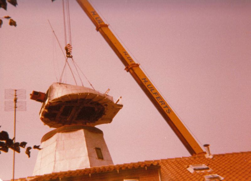 Datei:Silbermühle Abbau der Kappe 1982 01.jpg