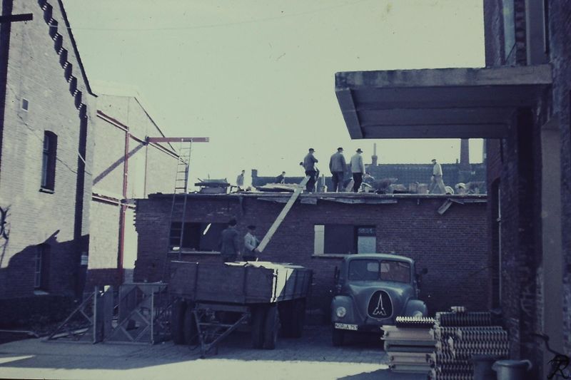 Datei:Doornkaat Bürohaus Neubau 1956 03.JPG