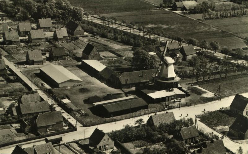 Datei:Silbermühle Luftaufnahme um 1960 01.jpg